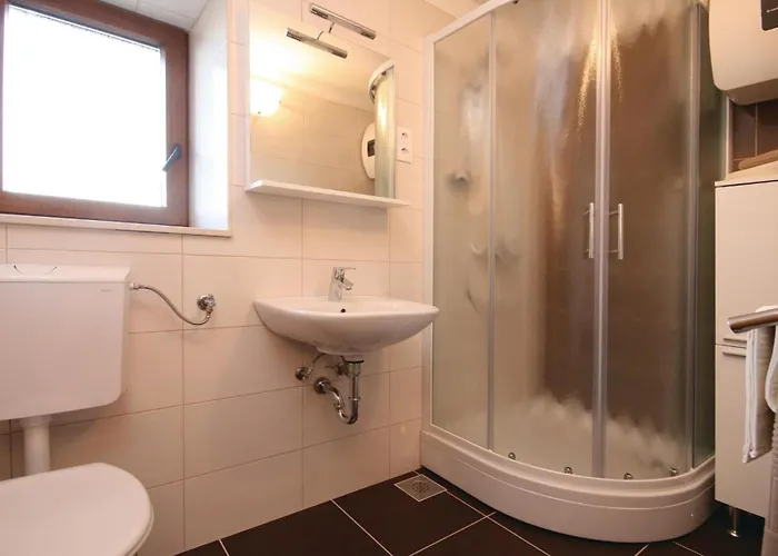 בית נופש With Outdoor Swimming Pool 441